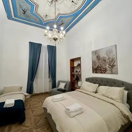 Heaven Luxury - 4 Bedroom 3 Bth, 13 Pr, Dowtown 아파트