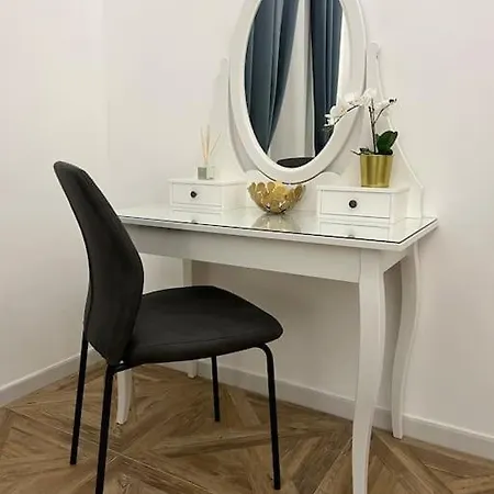 아파트 Heaven Luxury - 4 Bedroom 3 Bth, 13 Pr, Dowtown 로마