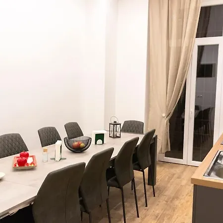 Heaven Luxury - 4 Bedroom 3 Bth, 13 Pr, Dowtown 아파트 *